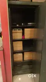 Jewelry shop locker
