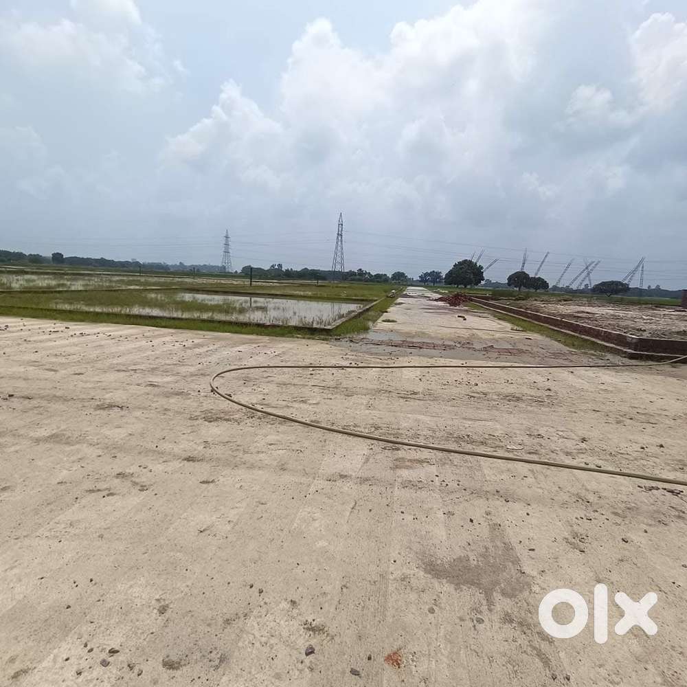 Apke rohania me plot book kare gangapur road par