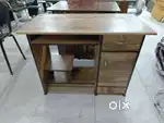 Computer table