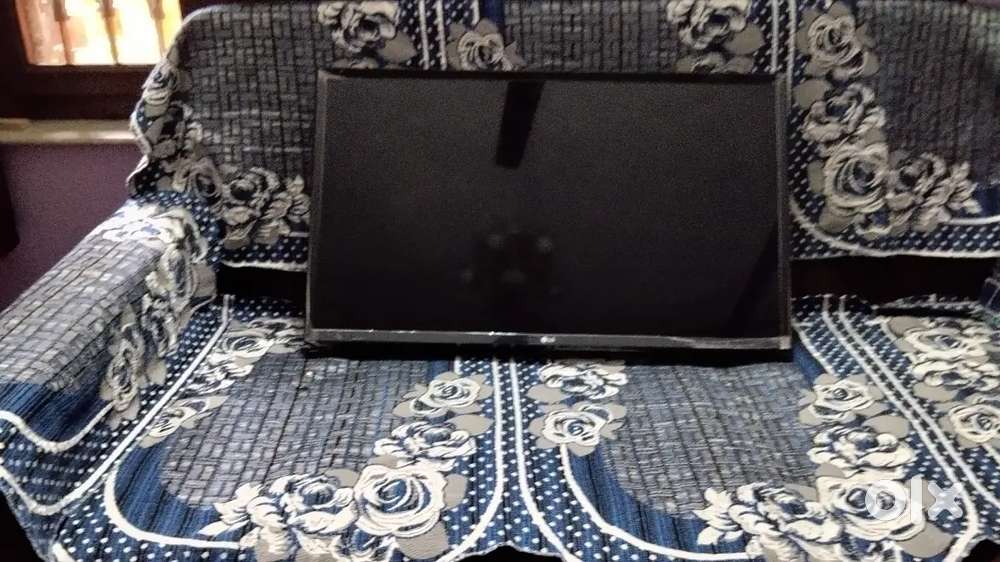 LG TV  6 years old