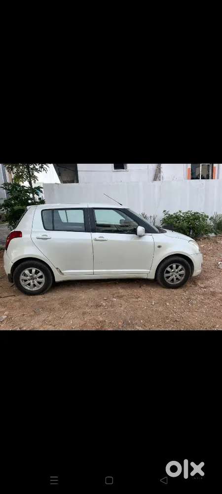 Maruti Suzuki Swift 2011 Petrol 100000 Km Driven