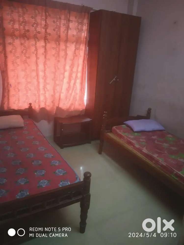 Pg paying guest for girls near Palarivattom at Padivatton