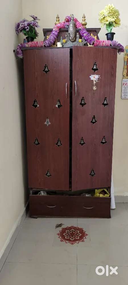 Pooja Stand