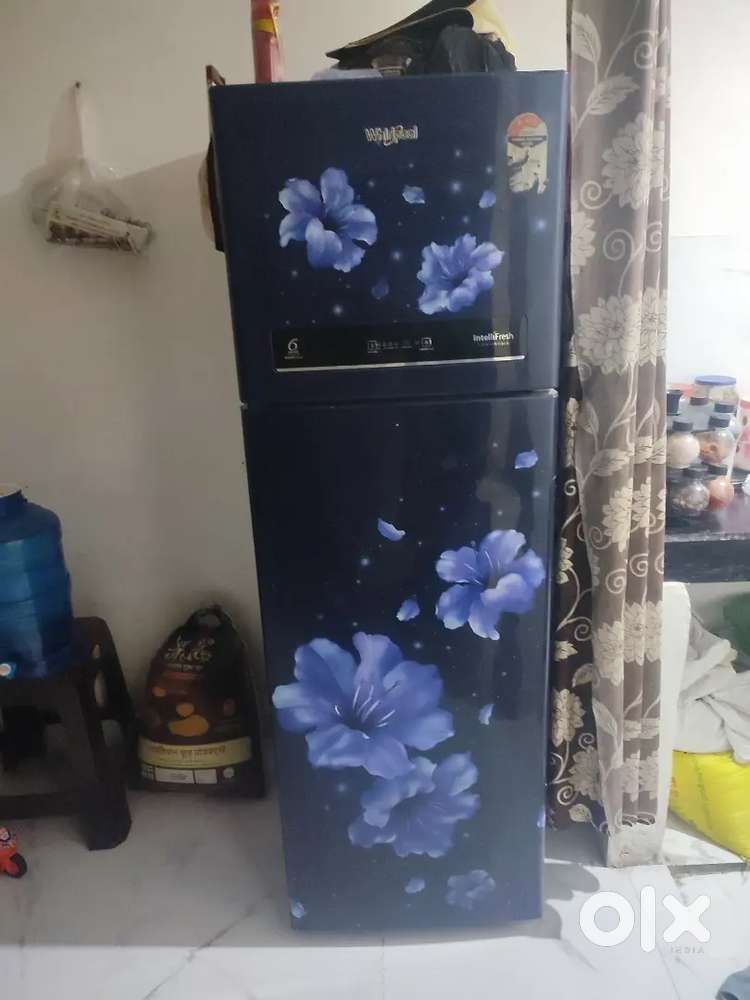 Very good condition freez and washing machine