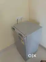 Croma Mini fridge