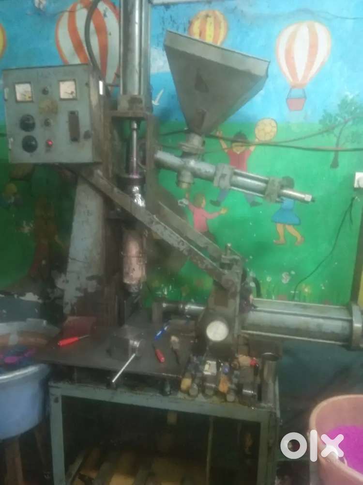 Machinery plastic moulding