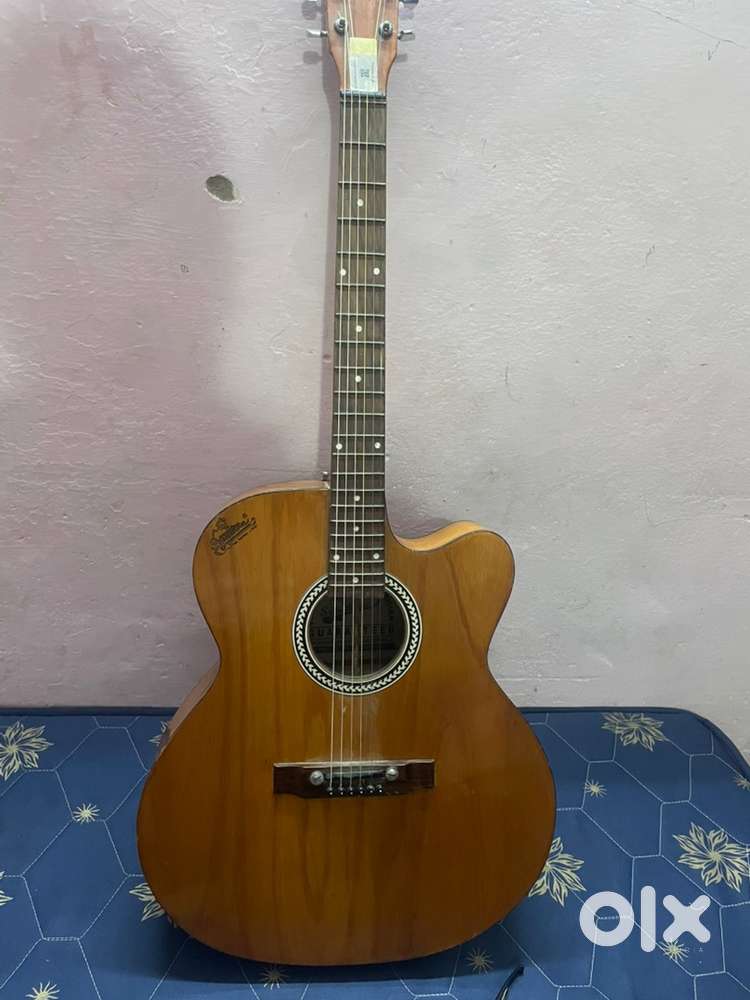 Guitar for sale