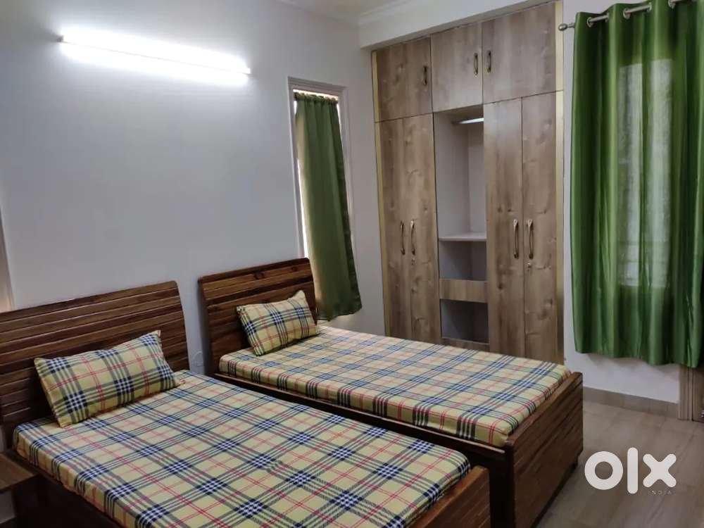 ROOMS ON SHARING BASIS IN PG