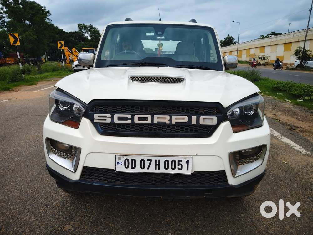 Mahindra Scorpio S10, 2015, Diesel