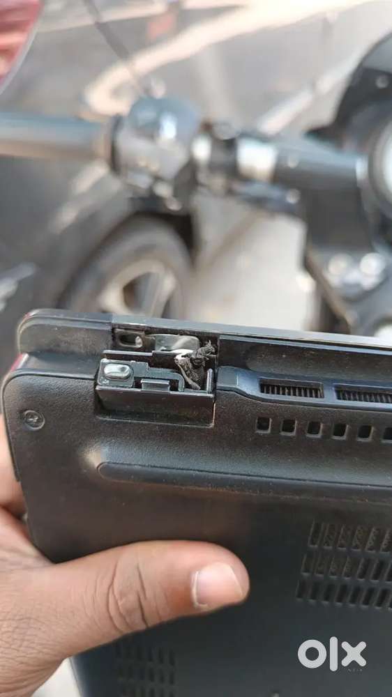 Laptop repair and software services