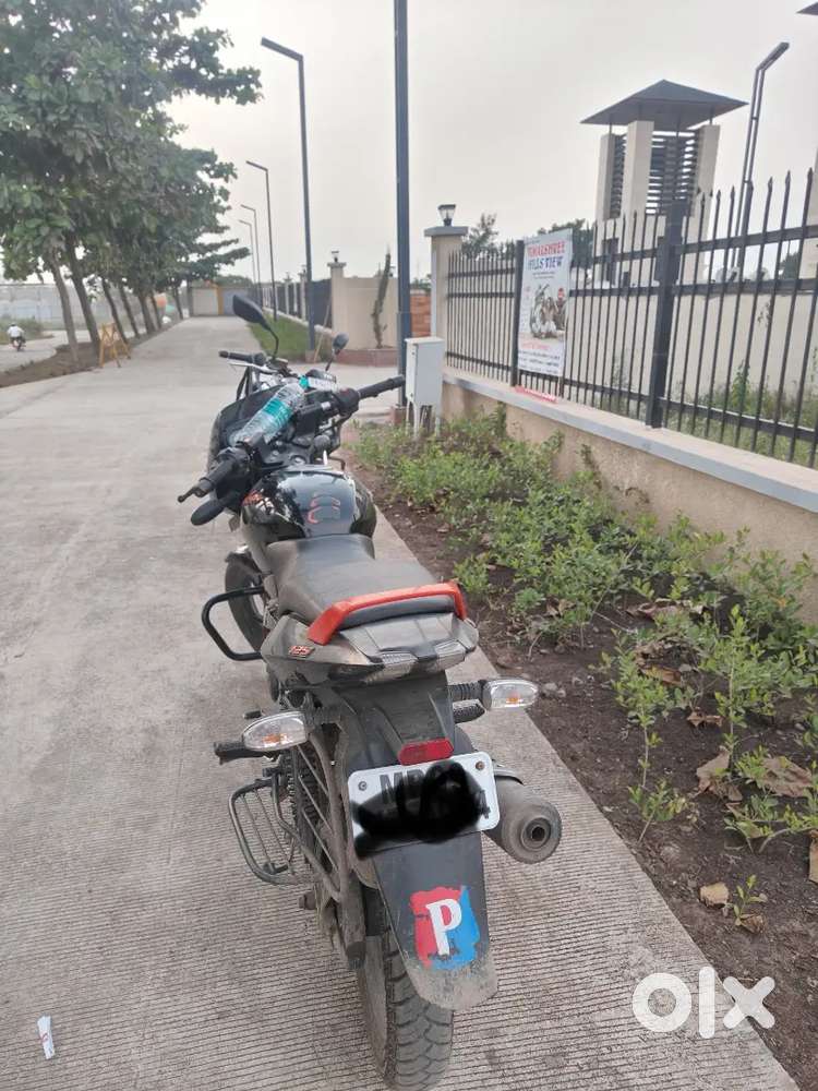 A1 condition single hand gadi red and black colour