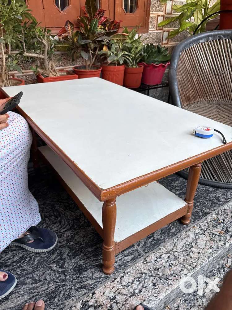 Solid wooden Center Table for Sale