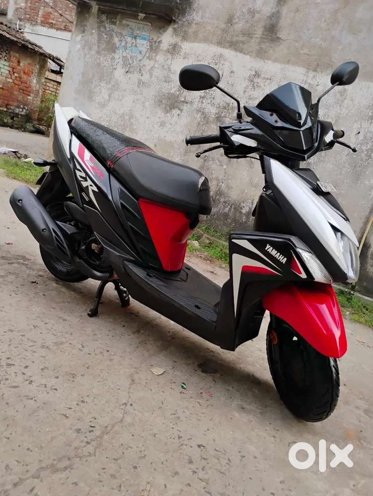 Yamaha Ray ZR (BS-IV) Very Good Condition. August 2018 Model.