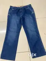 Baggy , losefl fit , bootcut