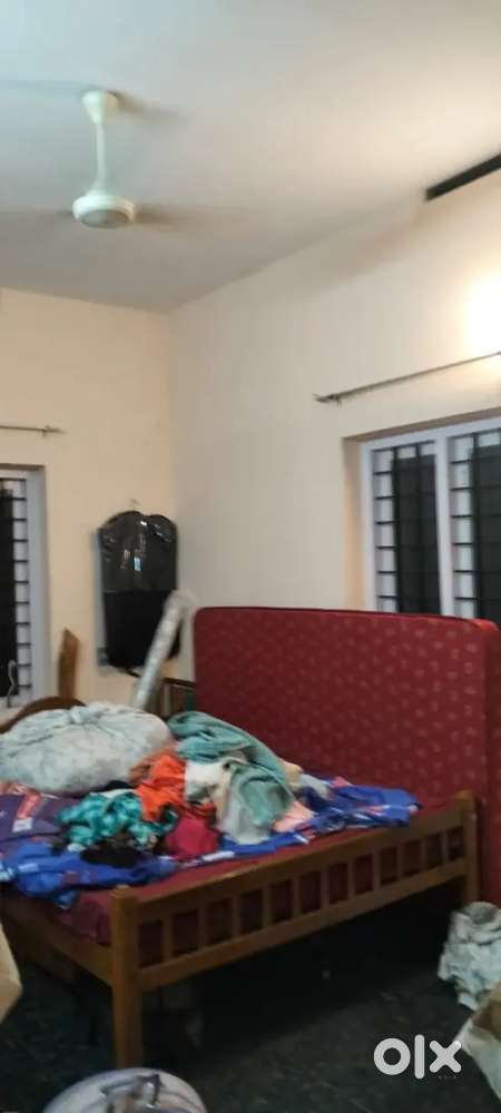Aluva company pady 2 bhk independent house for rent immediately