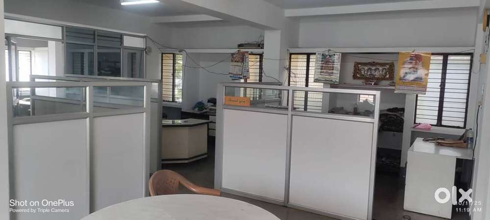 Main road coworking office space in Basaveshwara Nagar