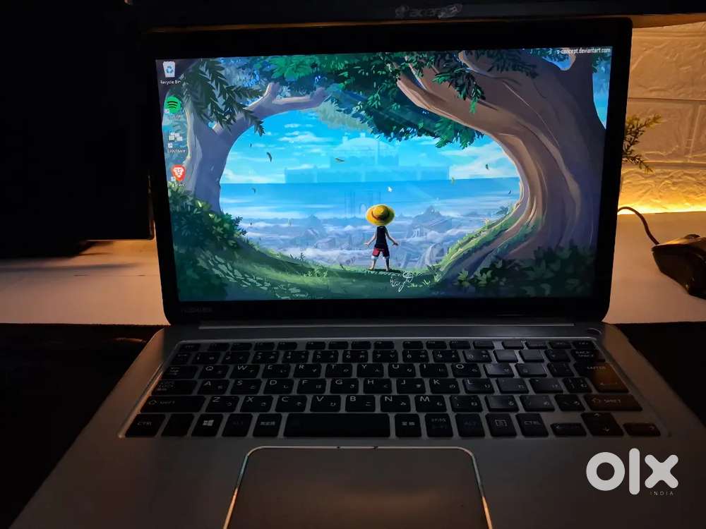 Screen Touch Laptop  i5  8GB Ram  ssd 128gb  windows 11 pro