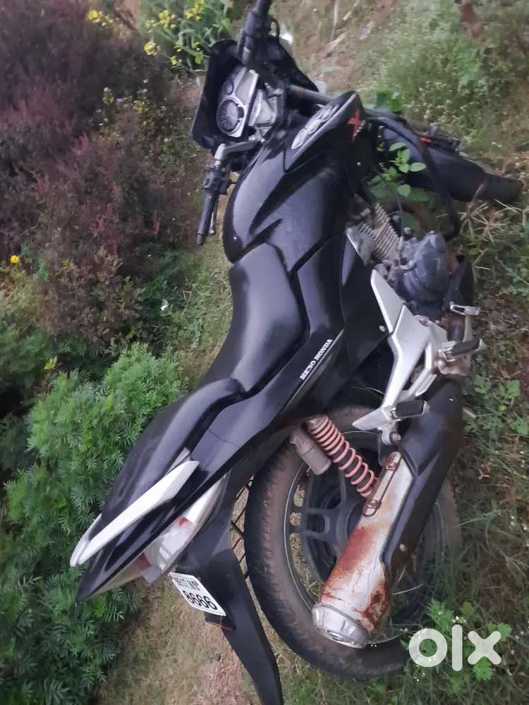 बाइक बेचना है