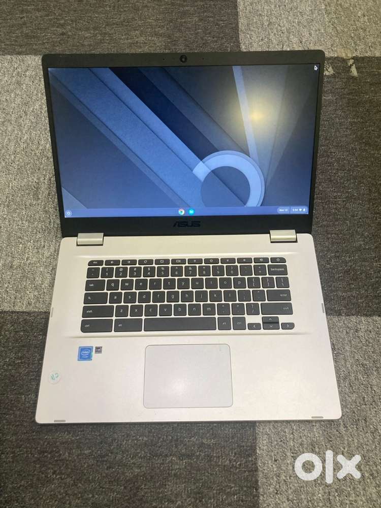 Asus chrome book /chromeOS/4gb/64SSD/intel R/celeron/with warranty&bil