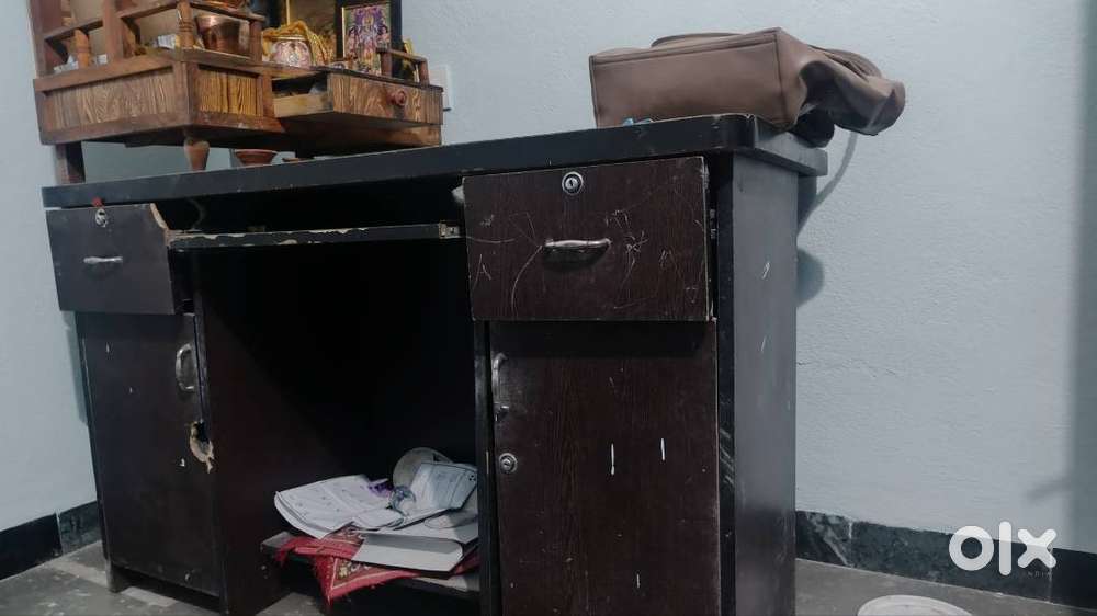 Computer Desk