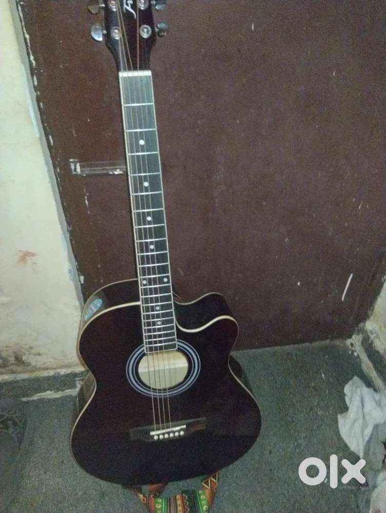 Kadence maroon red guitar