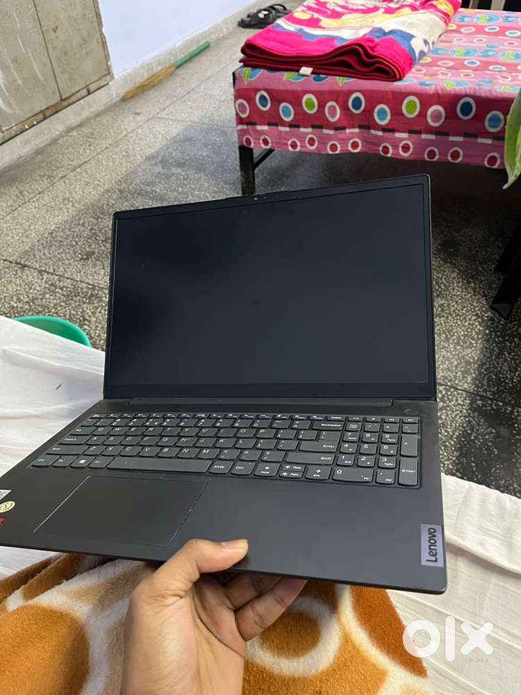 Lenovo V15 Ryzen 5(8GB/512 GB SSD)- Thin & Light,Excellent Condition!