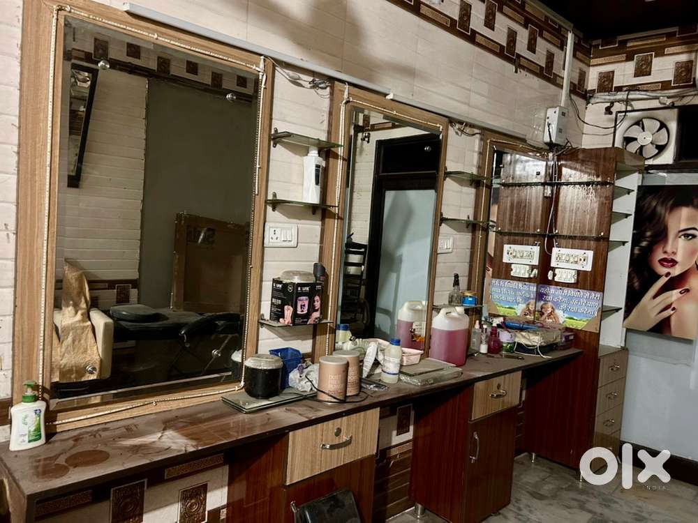 Salon fitting for sale