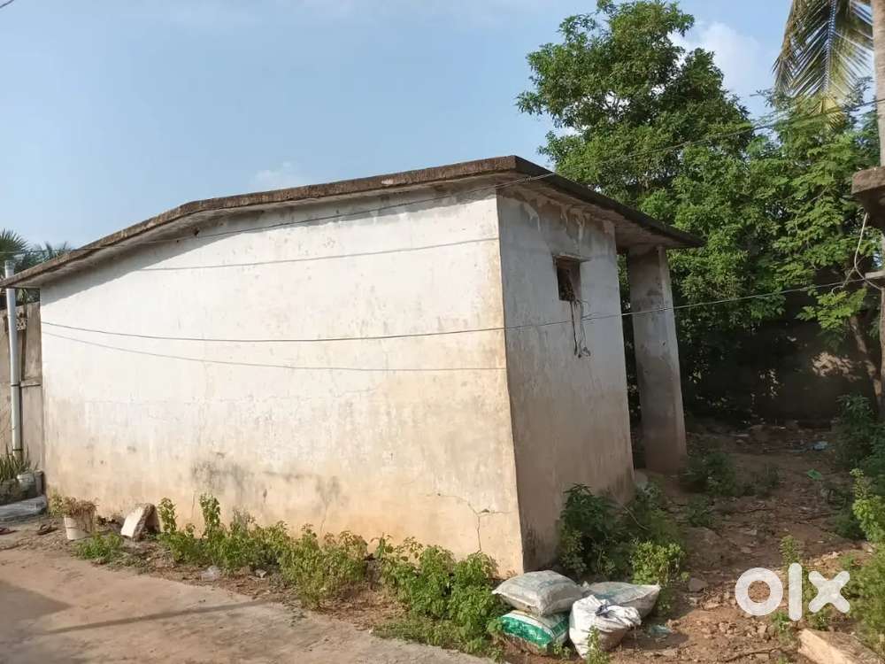 Colony house penuballi