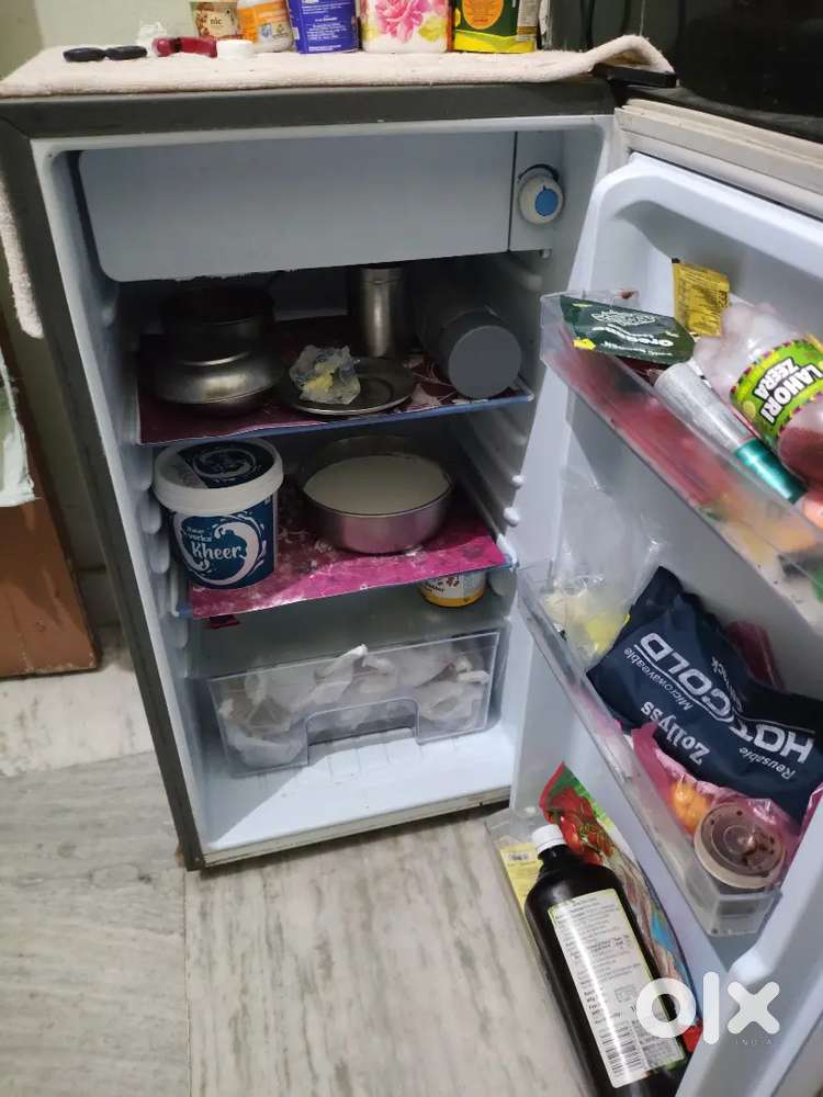 Mini fridge