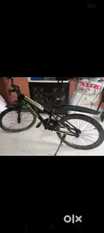 Selling my new  bicycle    with mont condition