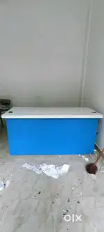 Computer table