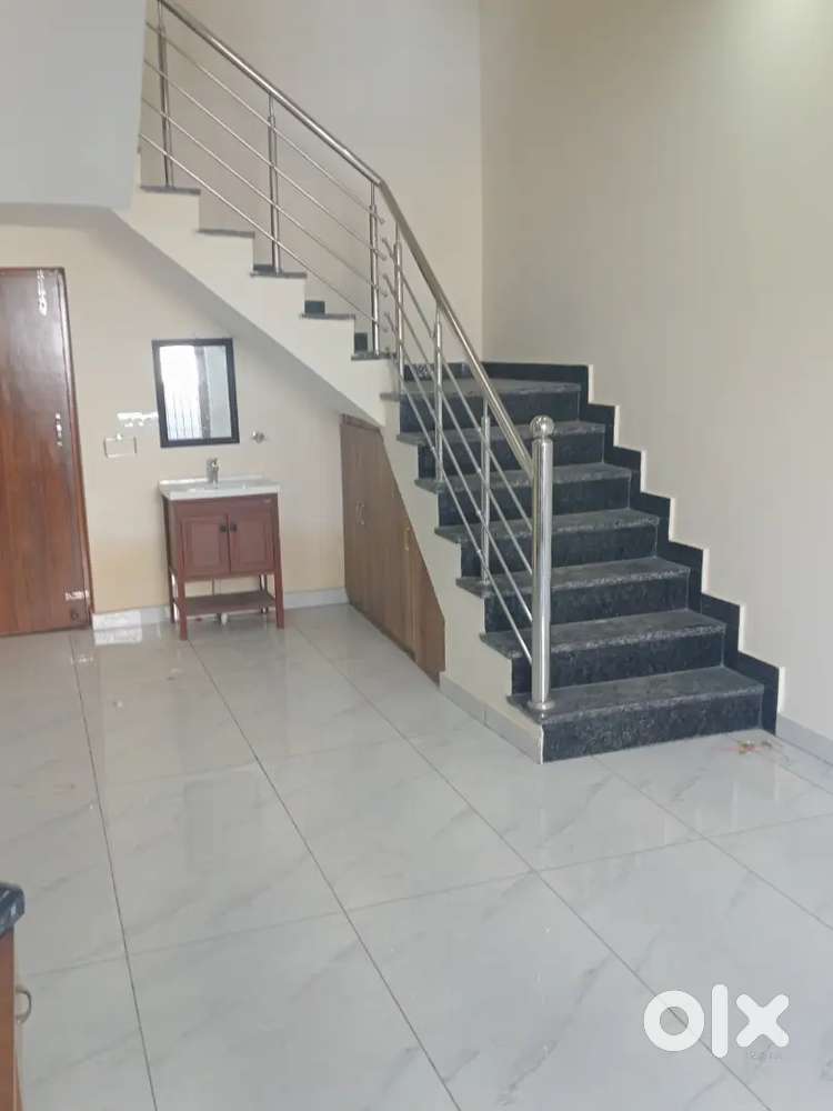Beautiful independent 3 BHK duplex for rent near IT park sahstradhara