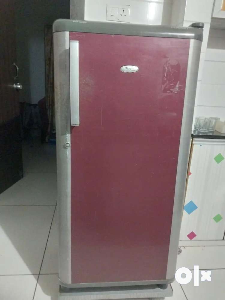 Urgent sell Whirlpool fridge of single door