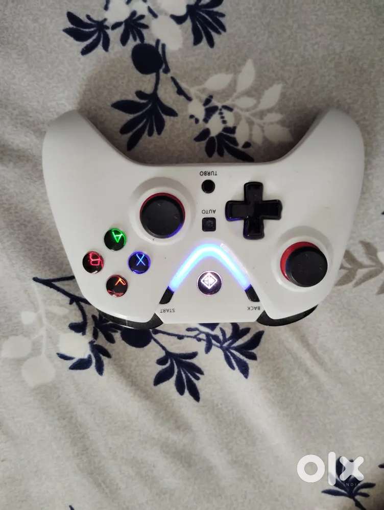 Gaming consy