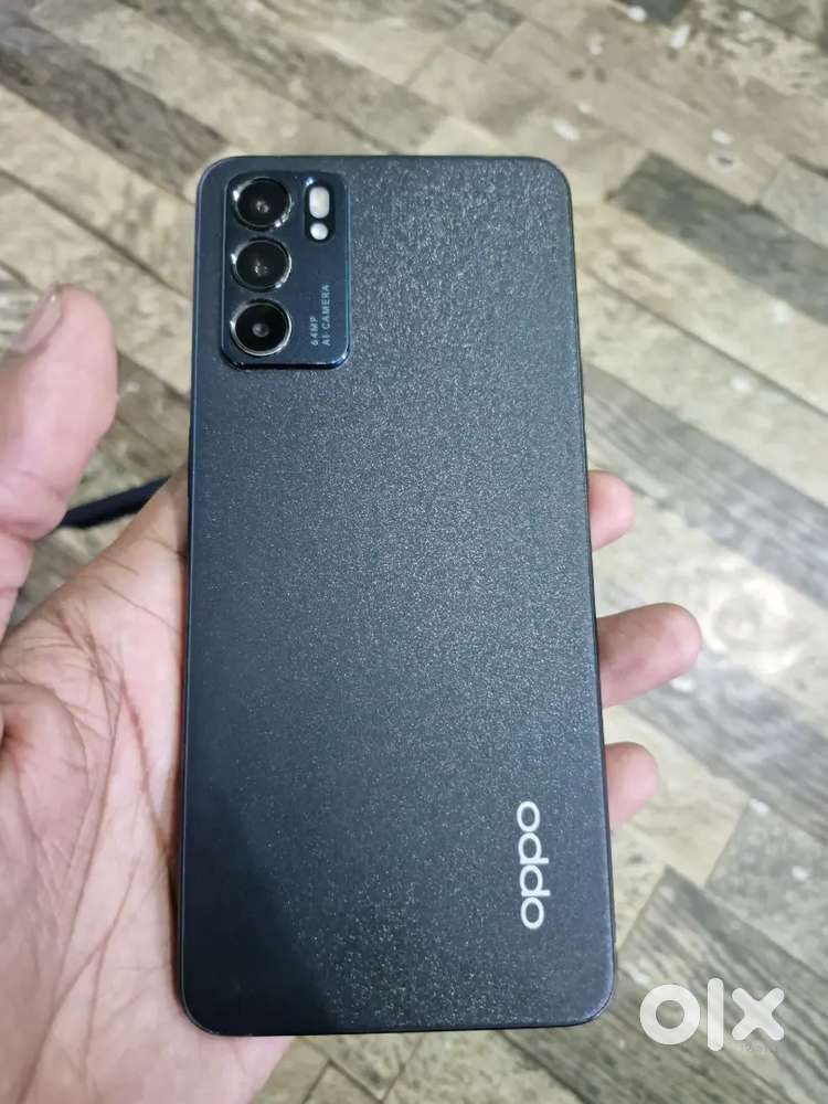 Reno 6 5G Amoled display