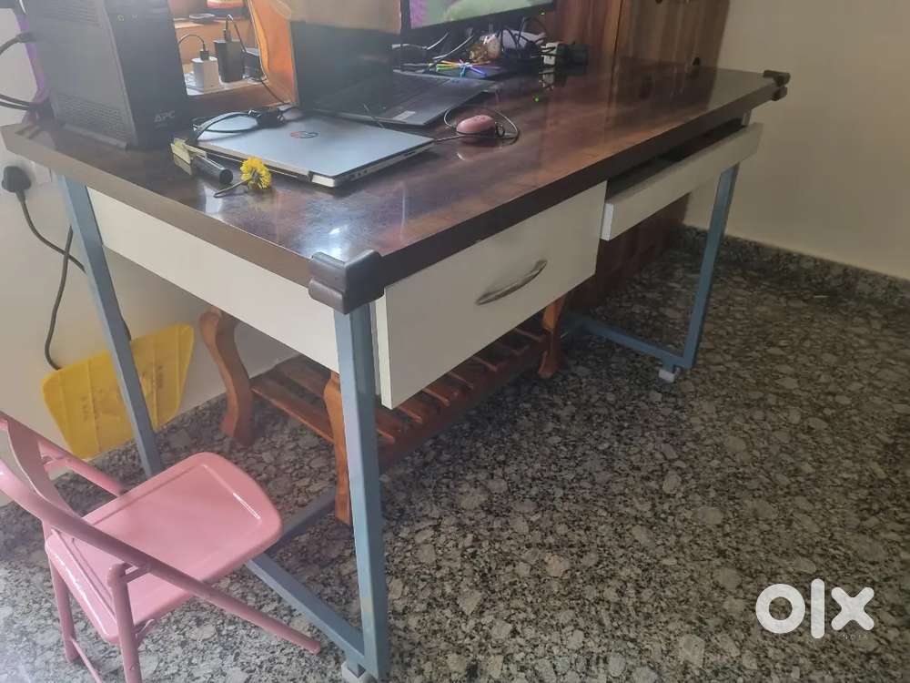 Computer Table and chair