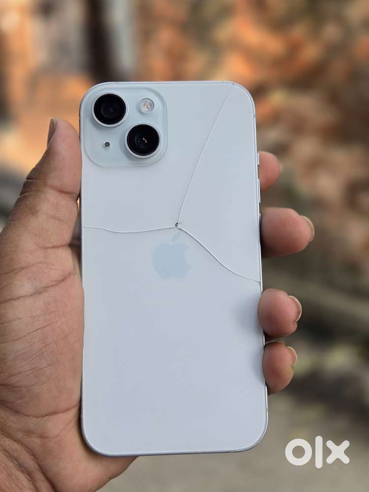 Iphone 15 in warranty and 13 pro