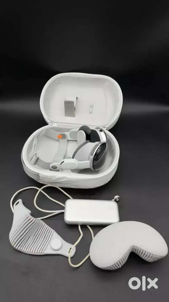 Apple Vision Pro 512GB, Solo Knit Band - M, Dual Loop Band - M, Ligh