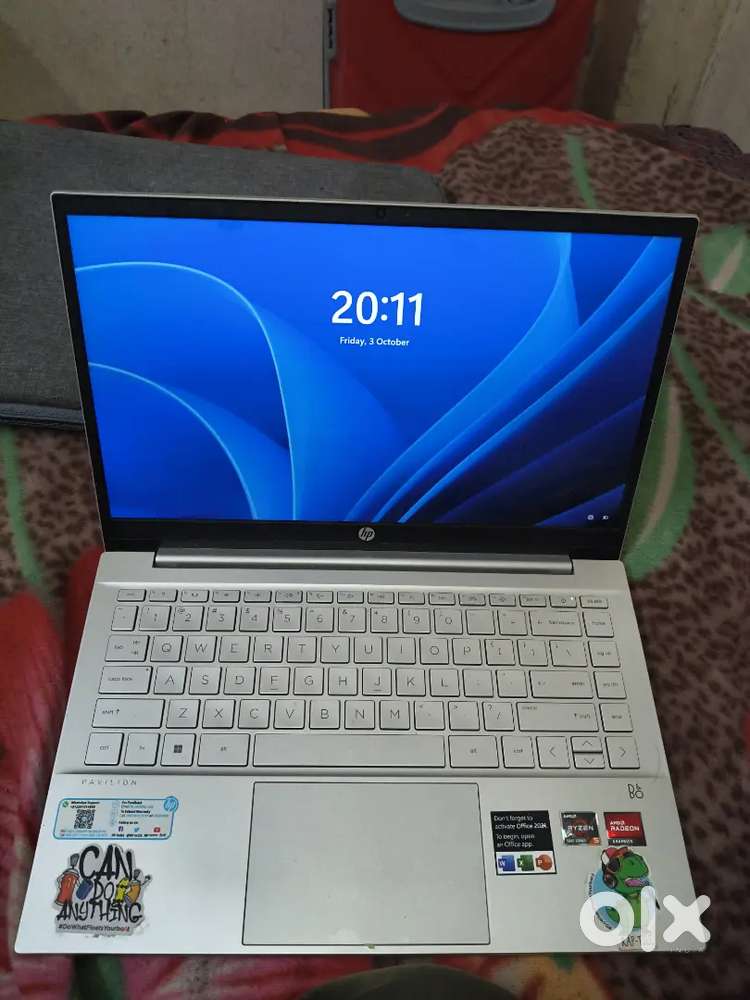 Hp pavillion 14 with ryzen 5  wth amd graphics full metal body