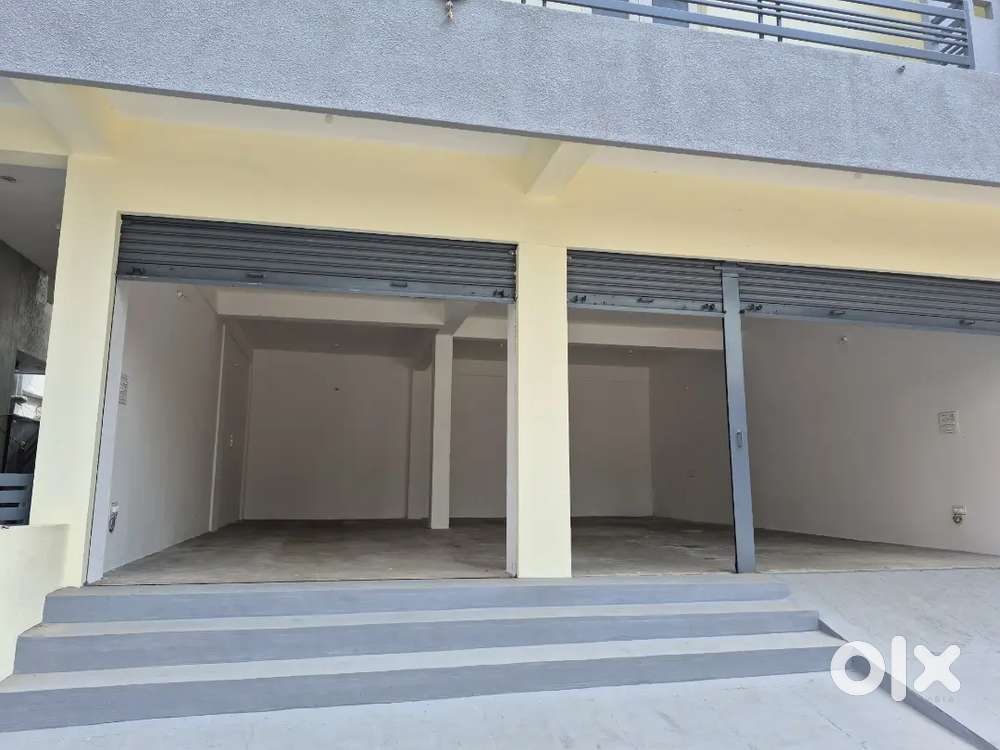 COMMERCIAL SPACE FOR RENT
