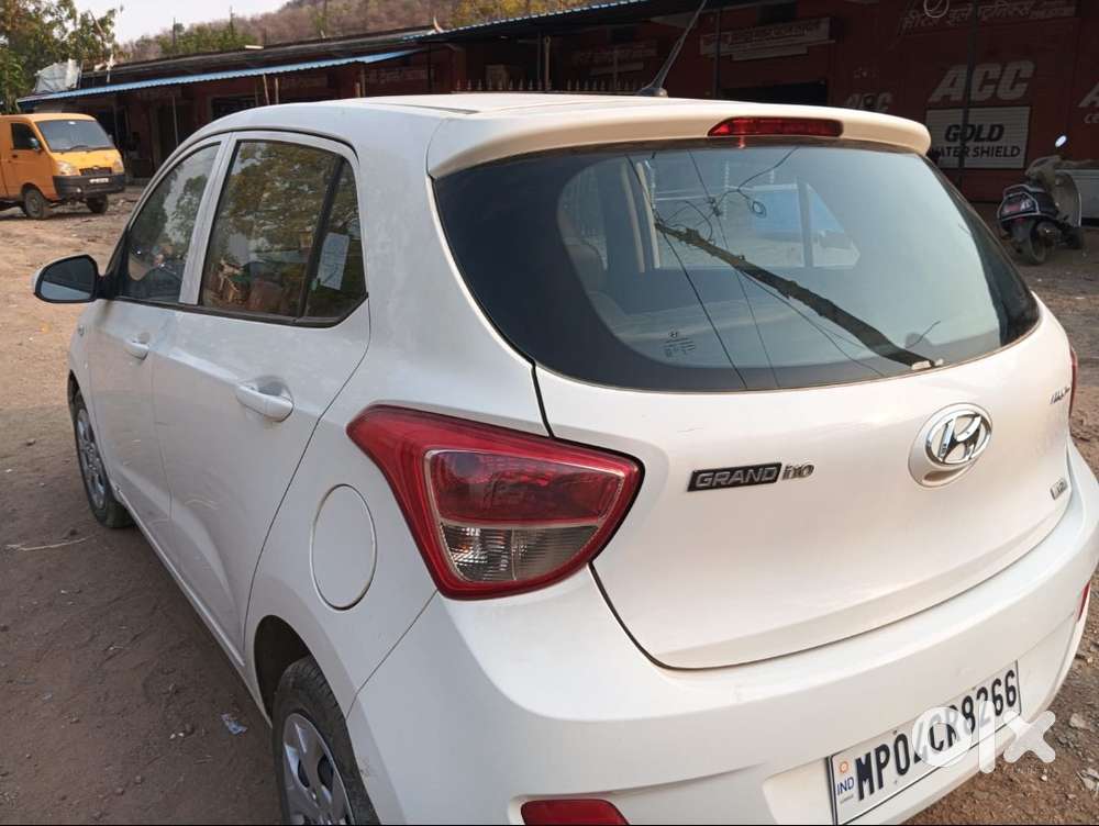 New condition Grand i10 petrol 2016