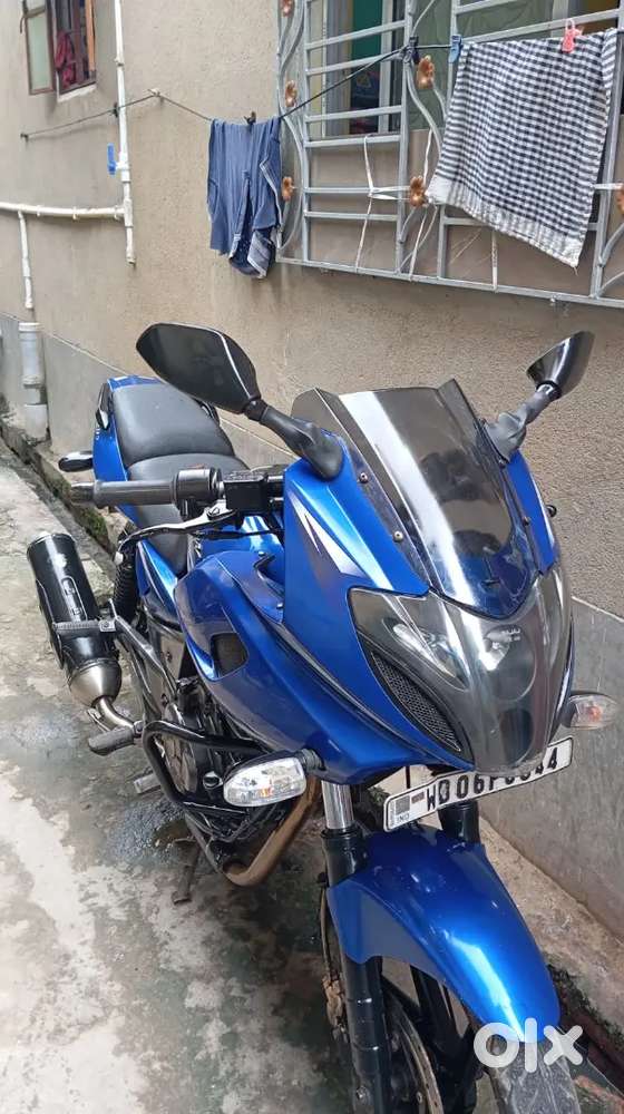 Selling my bike,Bajaj /pulsar 220F.2018