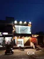 2 shop, 1 showroom, 1 Room & letbath
