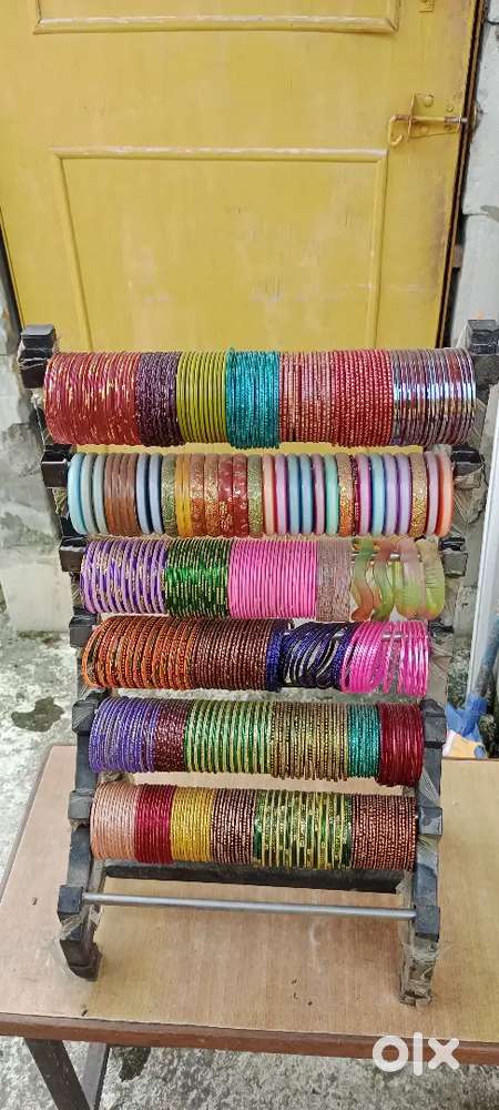 Counter &  Bangle stand for sale on Best price