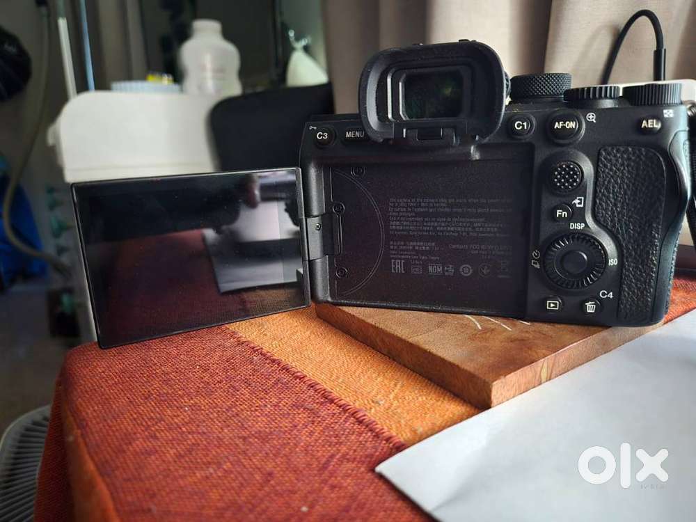 Sony A7Siii camera BODY only - ALMOST NEW condition