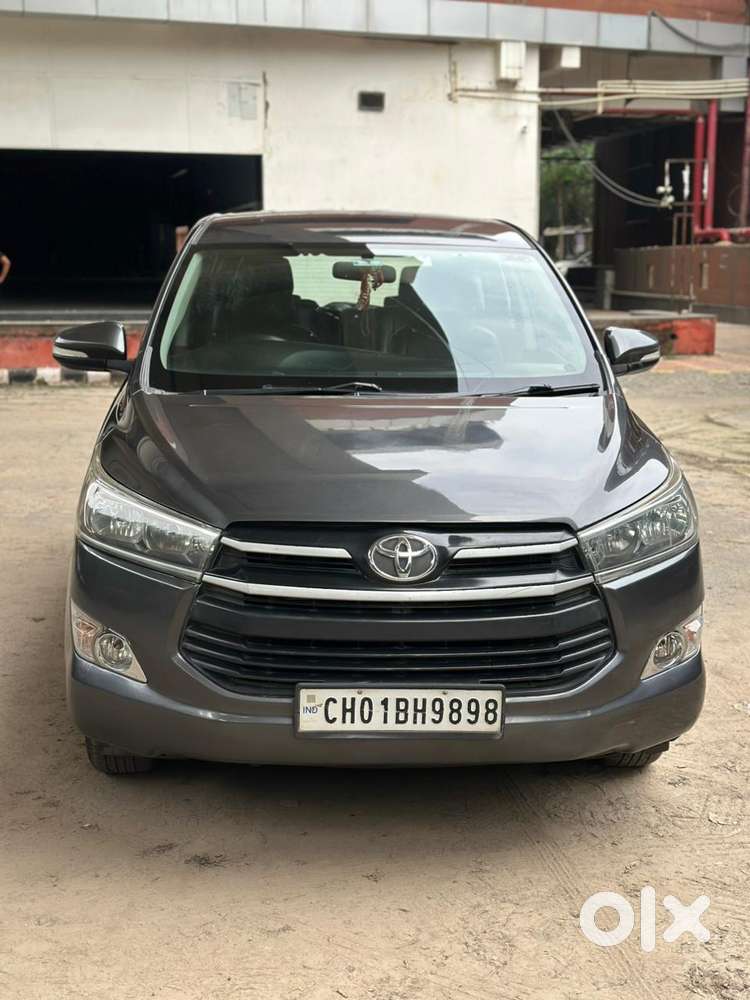 Toyota Innova Crysta 2.4 GX MT, 2016, Diesel