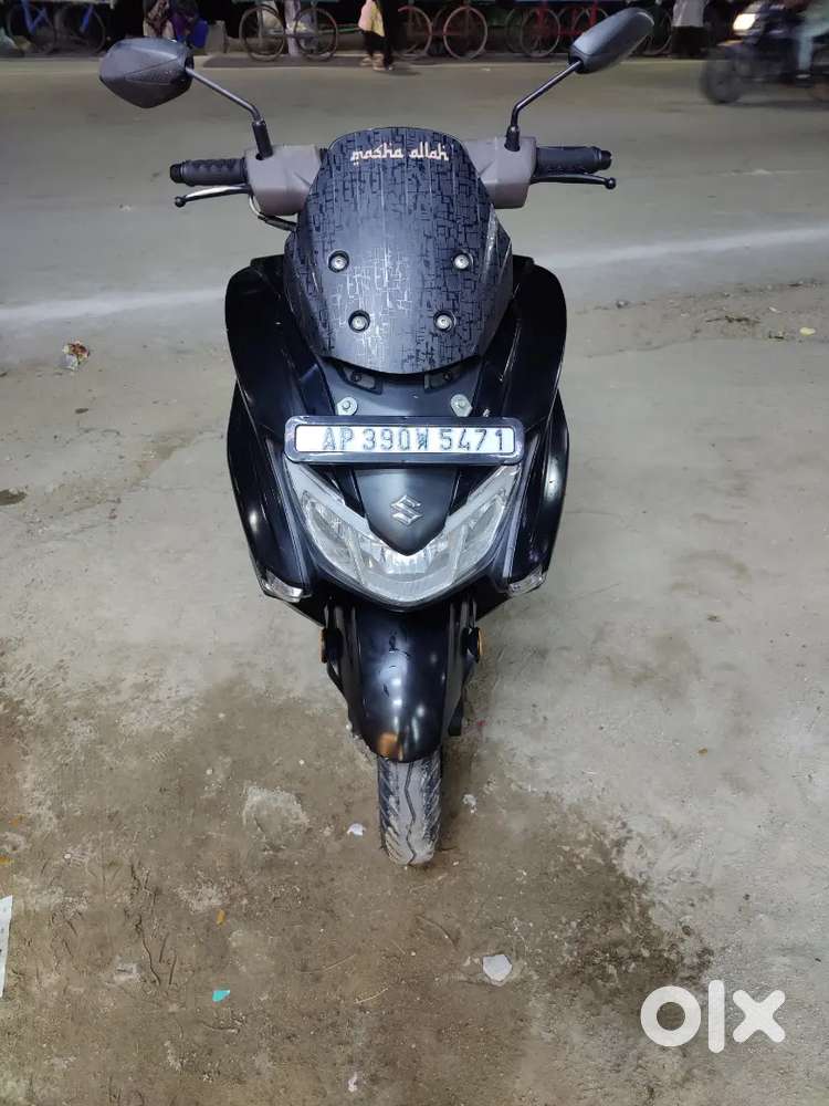 Suzuki burgman bs6 2022 superb condition