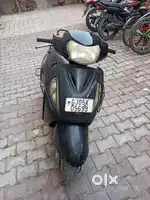 Suzuki access Black colour