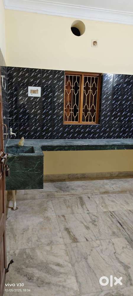 2BHK House for Rent in Prime Location