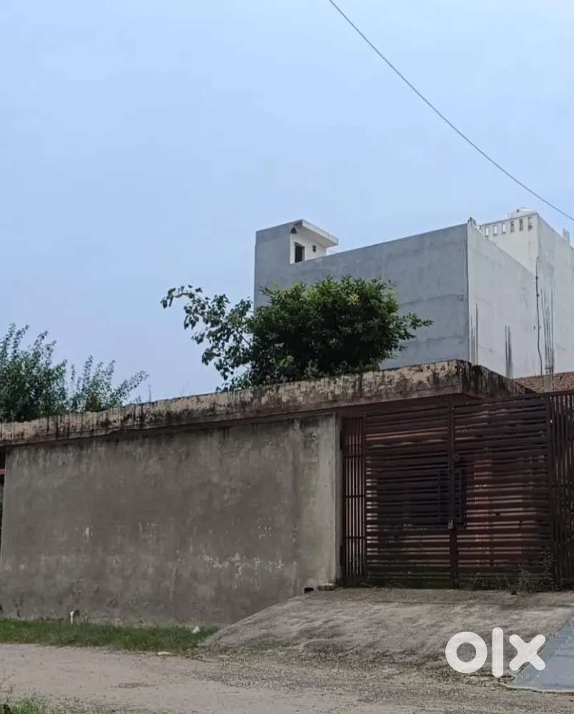 Awas vikas semi constructed house buddhi vihar phase 2 delhi road